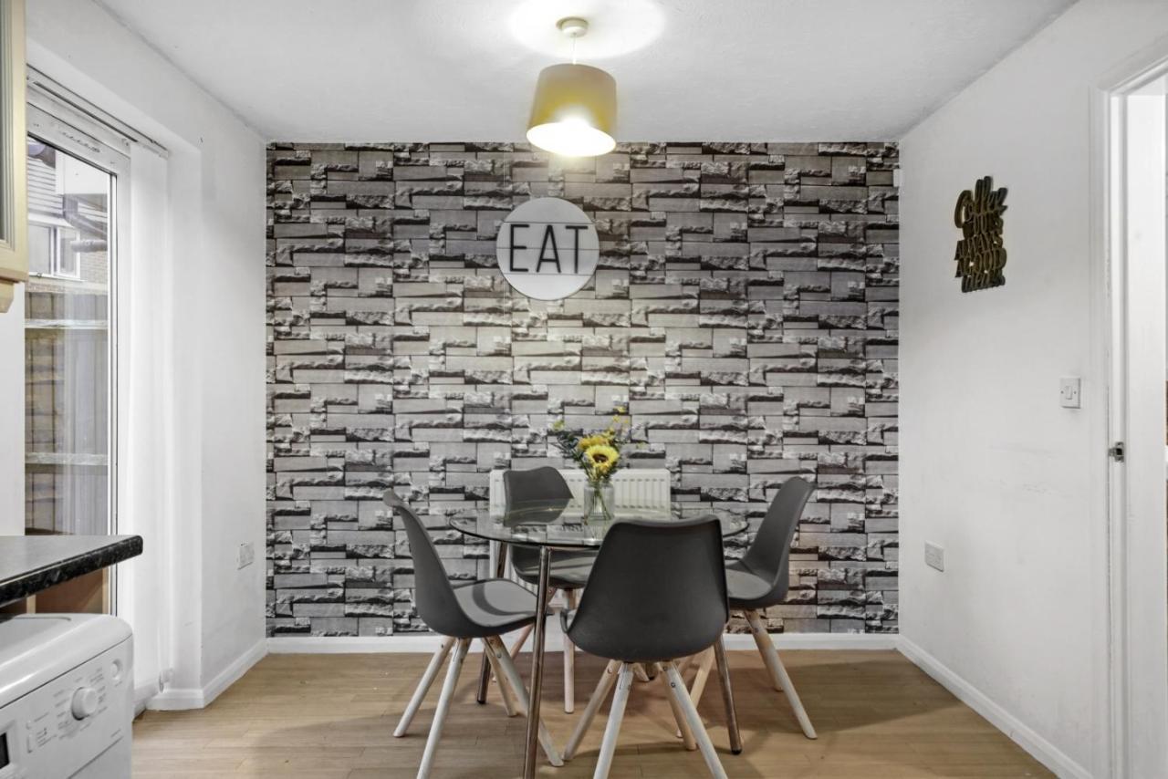 Tayberry Close Contractors & Leisure Apartment By Leecroft Stays Derby Exteriör bild